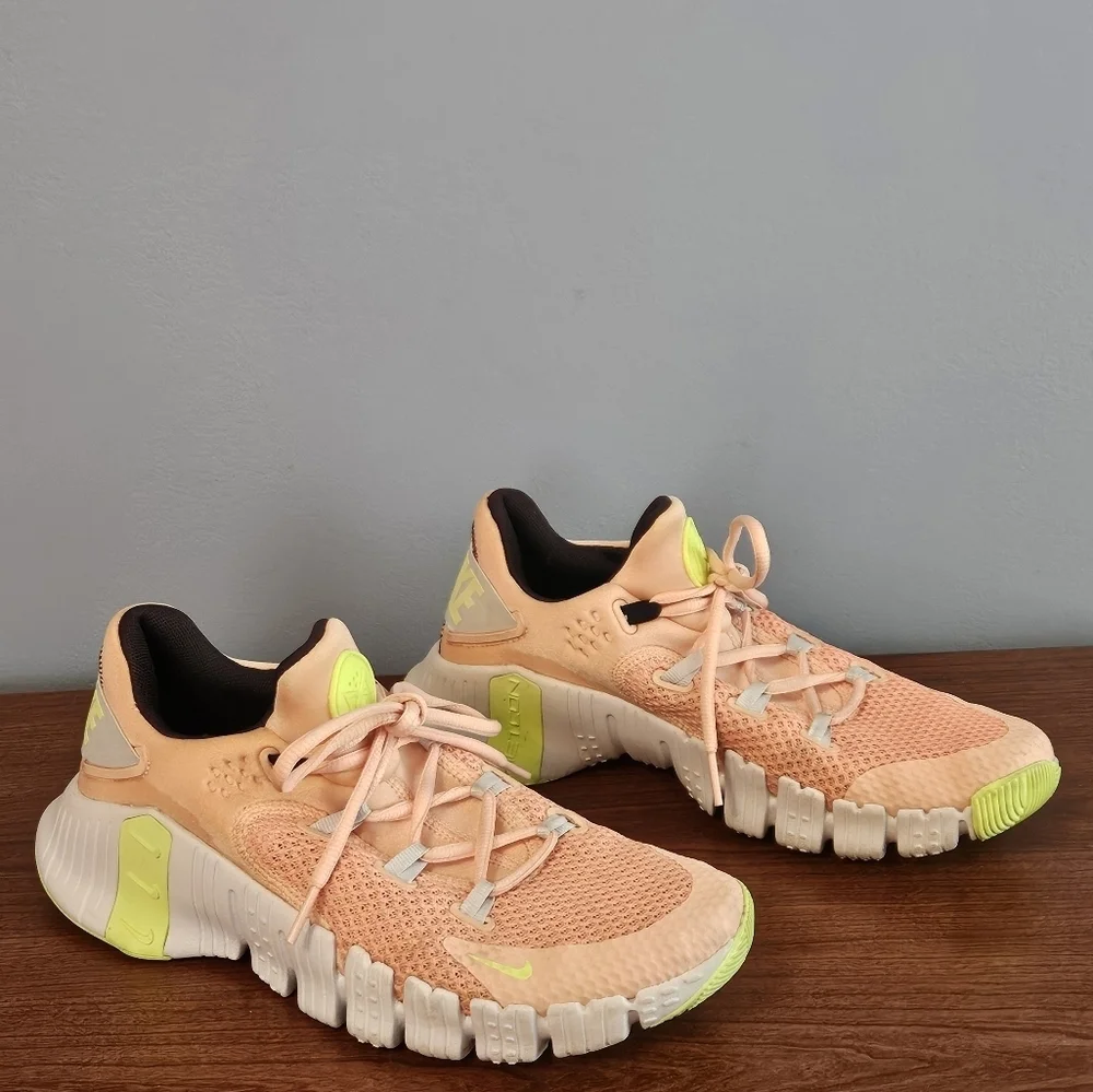 Nike Free Metcon 4 EUC Size 9.5